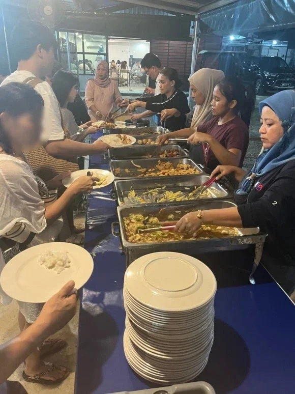 Beringgis Riverside Seafood Restaurant