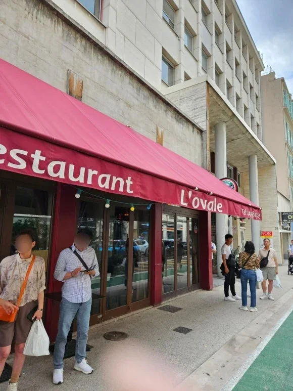 L'Ovale