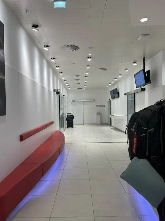 Aeropuerto Internacional de Bin