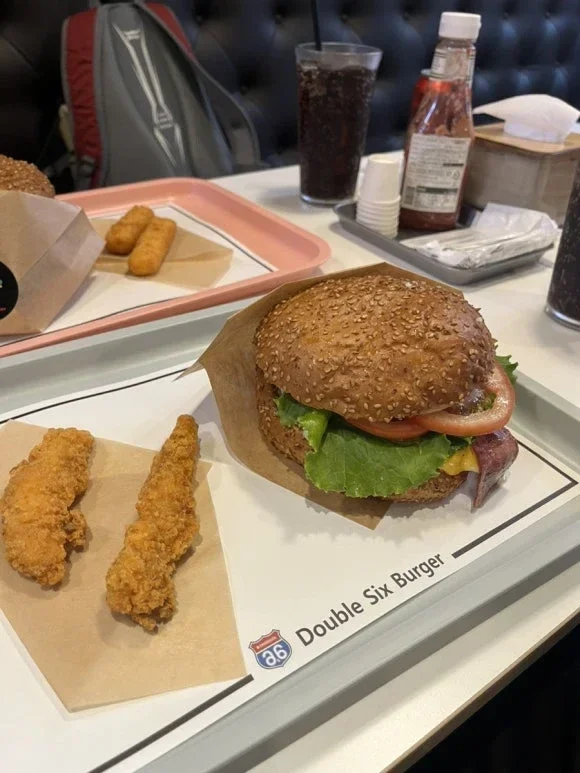 Review of the Homemade Burger Restaurant Double Six Burger in Dongdaemun Jongno 5-ga