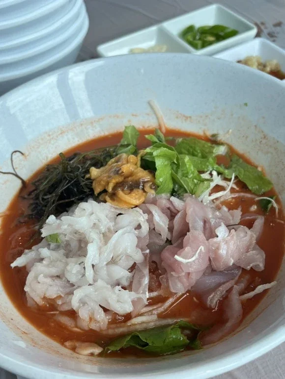 ボンポ・ムグリ家 盛り合わせ刺身